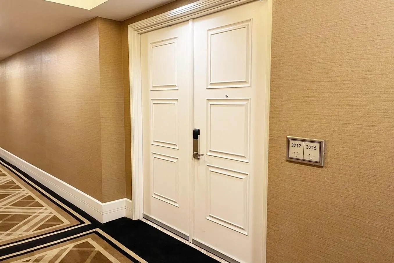 Five Star Trump Hotel No Resort And Cleaning Fees Las Vegas 0*,  United States